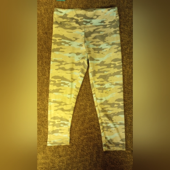 Girls Size 5 6 Leggings Shorts And Tops - Picture 6 of 13